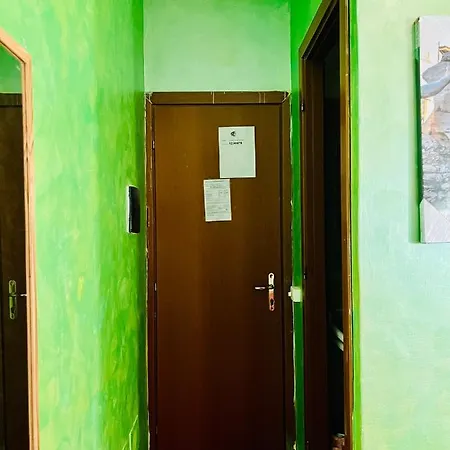 Πανσιόν Magenta House *