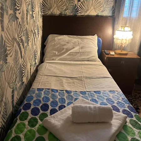 Magenta House Pensionat 2*